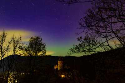 Blick auf Burg Altena. Canon R6, 35mm, f2,8, ISO 500, 30 Sek.