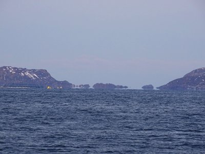 Untere Luftspiegelung, Westseite von Kvalöya, 21.01.18, 11:26 MEZ