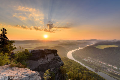 wolkenstrahlen.jpg