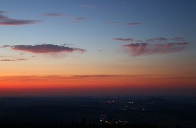 noch immer rötliche Virga (-8° SH)