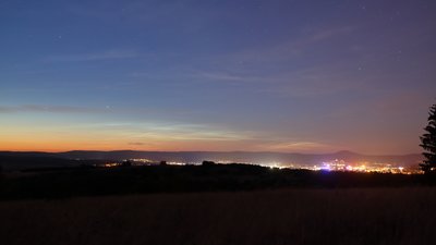 07.07.2018 23:10, 70mm f/8 ISO800 30s<br />EOS 5DII<br />ca. 2°30' Elevation, ca 15°-30° Azimut (der gezeigte Ausschnitt)