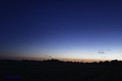 08.07.2018 23:42 Uhr MESZ Blickrichtung WNW - schwach visuell erkennbar 35 mm