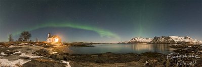 22:49 Uhr: ISO 2000, f2.8, 5s, 11mm (Pano)