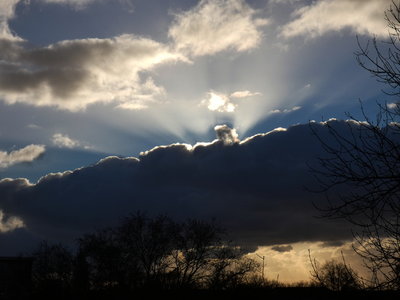 5 Wolkenstrahlen Schattenwurf 20190109.jpg