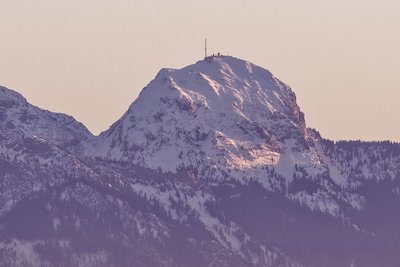 Näher ran ... Deutlich ist die Sternwarte zu erkennen