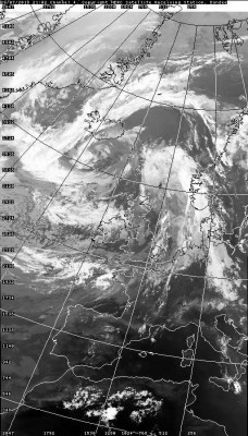 Abb. 2: Satellitenbild (Infrarot) von MetOp-B vom 29.07.2018, 23.02 MESZ.<br />Image courtesy to Dundee Satellite Receiving Station, Dundee University, Scotland.