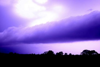 Gewitter 07.06. gegen 23:45  wird Zeit Schutz zu suchen; 23:45