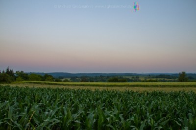 D4D_260619_06.jpg (294.36 KiB) 2117 mal betrachtet Schleier im Südosten oberhalb des Erdschattenbogens