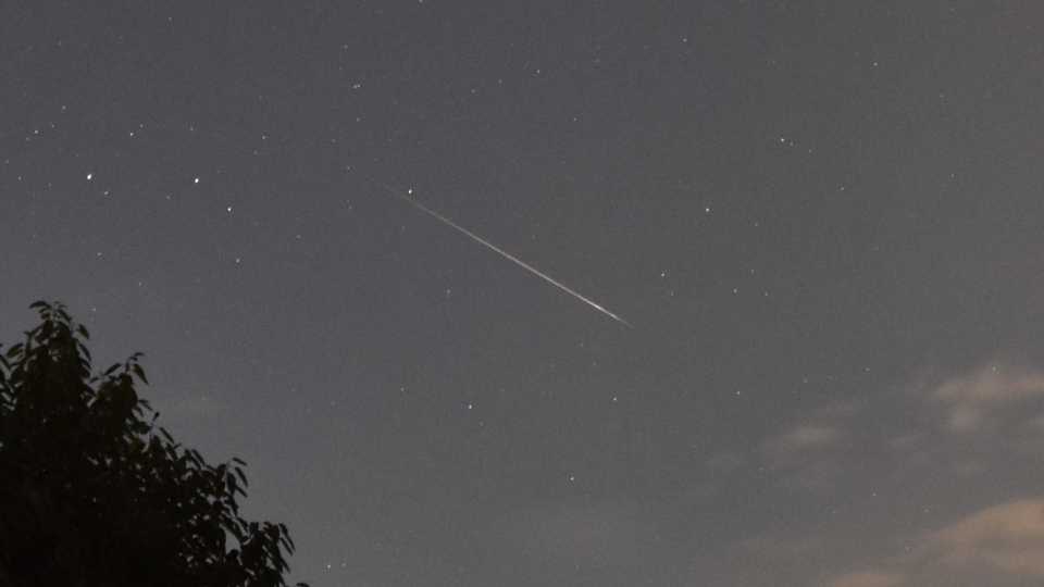 50% Auflösung [-1,0 mag Meteor]<br />Nikon D5600 mit Tamron 10-24mm<br />10s , ISO 2000 , f.3.5 , 10mm - 01:18 13.08.