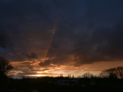 13 Wolkenstrahlen 20200309.jpg
