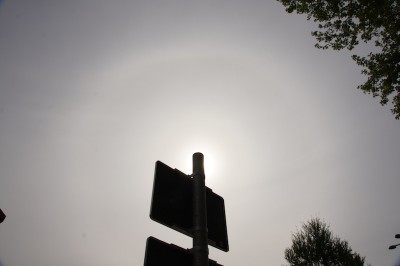 Halos um 10:50 MESZ: auffallend diffus!