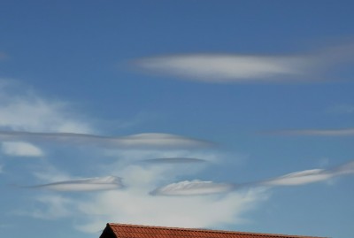 Lenticularis - 30.05.2020, 12:24 MESZ, Standort: bei Lübbecke. (Smartphone-Bild: Huawei P30 Pro, 14mm)