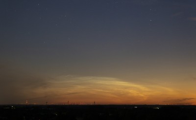 02:25 MESZ - Helligkeit 2 - Sonnenstand bei -14,4° (109mm, Kleinbild)