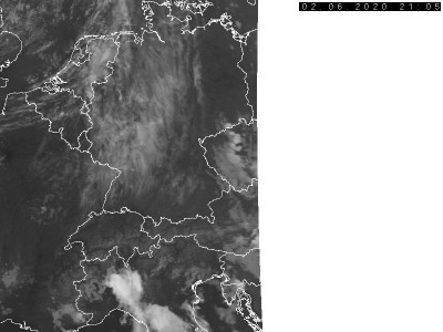 Abb. 2: Satellitenbild (Infrarot) von METOP 3 vom 02.06.2020, 23.05 MESZ.<br />Bildquelle: Czech Hydrometeorological Institute, lizenziert unter https://creativecommons.org/licenses/by-nc-nd/3.0/cz/deed.de