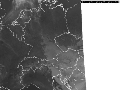 Abb. 2: Satellitenbild (Infrarot) von METOP 1 vom 31.05.2020, 22.53 MESZ.<br />    Bildquelle: Czech Hydrometeorological Institute, lizenziert unter https://creativecommons.org/licenses/by-nc-nd/3.0/cz/deed.de
