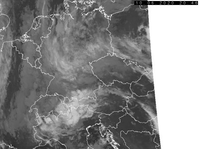 Abb. 2: Satellitenbild (Infrarot) von METOP 1 vom 10.06.2020, 22.46 MESZ.<br />Bildquelle: Czech Hydrometeorological Institute, lizenziert unter https://creativecommons.org/licenses/by-nc-nd/3.0/cz/deed.de