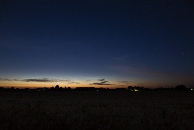 00:16 MESZ - Helligkeit 1 - Sonnenstand bei -12,8° (24mm, Kleinbild)