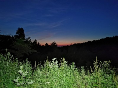 23:58 MESZ - Helligkeit f - Sonnenstand bei -11,9° (Smartphone-Bild, Huawei P30 Pro)