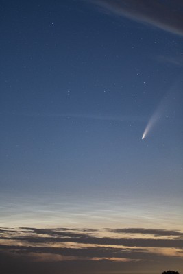 Standort: Wardenburg bei Oldenburg<br />Azimut: ?, Höhe: 6°, Helligkeit: ?<br />00:11 Uhr MESZ, 112 mm, F/2.8, 10 sec, ISO 3200