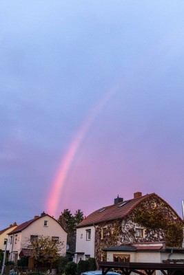 Roter Regenbogen