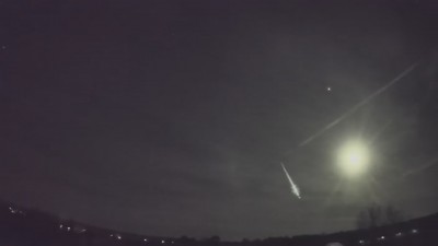 Conow_2020_11_24_23_10_01_000_010076-trim-0499-stacked-HD-meteor.jpg