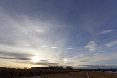 15:52 Uhr OBB, sehr helle re NS, part. 46° Ring