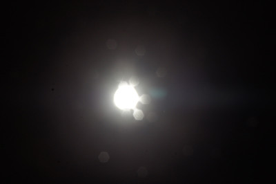 12:06 MESZ: Sonne mit Corona-artigen Protuberanzen