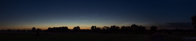 12.06.2021, 23:54 MESZ: Panorama des lichtschwachen NLC-Displays bei einem Sonnenstand von -11,9°