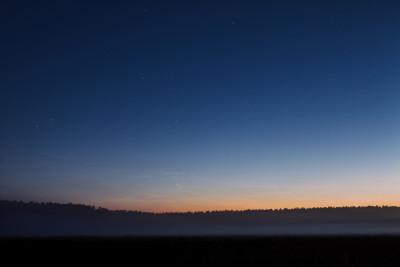 2021_06_14M_0304MESZ_SD15_24mmf2_Triepkendorf_Nebel_NLC_0766_VarAb___1400x933pix.jpg