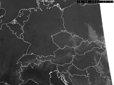Abb. 2: Satellitenbild (Infrarot) von METOP 1 vom 13.06.2021, 22.32 MESZ. Bildquelle: Czech Hydrometeorological Institute, lizenziert unter https://creativecommons.org/licenses/by-nc-nd/3.0/cz/deed.de