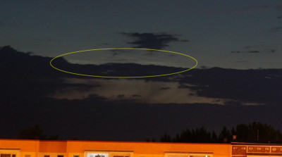 Ausschnitt aus Vorbild, um zu zeigen, daß es sich um nicht um ein Kontrasteffekt an der Wolkenkante handelt.