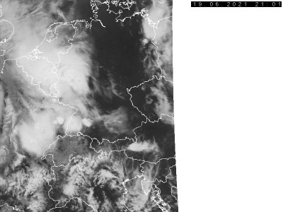 Abb. 2: Satellitenbild (Infrarot) von METOP 3 vom 19.06.2021, 23.01 MESZ.<br />Bildquelle: Czech Hydrometeorological Institute, lizenziert unter https://creativecommons.org/licenses/by-nc-nd/3.0/cz/deed.de