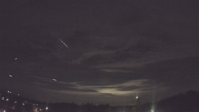 2021_10_25_20_05_00_000_010031-trim-787-HD-meteor-stacked.jpg
