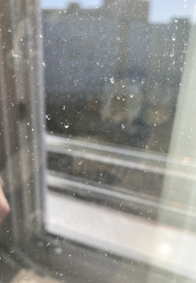 verkleinerter Fensterscheibeneindruck