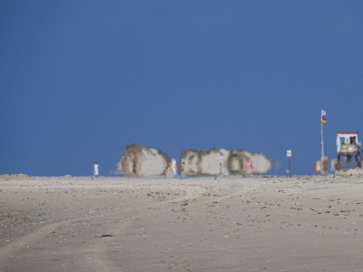 Baywatch<br />Aufgenommen am Nebeler Strand (Amrum) am 18.06.2022 um 12:23 MESZ.