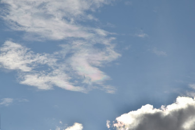 17:58 MESZ; Hemmingstedt: irisierende Wolken