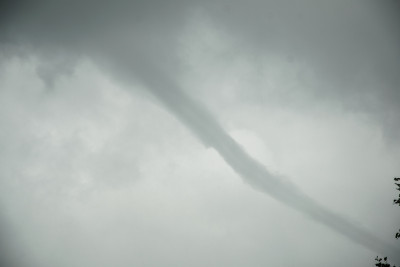 12:43 MESZ:  105mm Crop; der Kanal im Inneren deutlich sichtbar