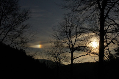 15:58 – die "Sonne" neben der Sonne