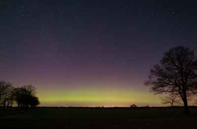 k-26022023-2202-BILD3.jpg (160.48 KiB) 9964 mal betrachtet 26.02.2023, 22:02 MEZ (24mm, KB; ISO 4000, f/1.8, 4 Sek. + Hoya Red Enhancer)