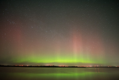 22:44 UTC grüner Bogen deutlich visuell