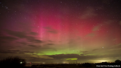1K3L6061.JPG (232.59 KiB) 3541 mal betrachtet Mein Bild 4 : 1K3L6061-4<br />Datum: 2023 03 23-24 Zeit : 21:57 MEZ Ort: Großenbrode Blick auf Fehmarn<br />Kamera : Pentax K3 II <br />Objektiv : Pentax 11-18 mm 1:2,8 = 11 mm 1:2,8 <br />ISO : 2000 Belichtungszeit : 15 Sekunden