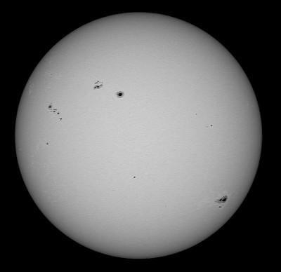 15:46 UT, 1/20000&quot;, ISO 100, Thousand Oaks fotografischer Sonnenfilter, Panasonic Lumix GH6, Pentax 75 EDHF Apo (f 6,7/500 mm), auf 50% verkleinert, Kurzfilm 5&quot; und anschl. Stacking mit PSS