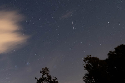 Aufnahme um 2:59Uhr MESZ, 20sek, Ausschnitt aus 14mm, f2.0 bei ISO800