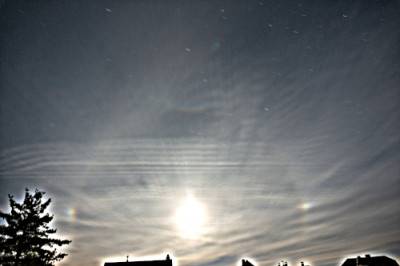 Uhrzeit: 1:43 Uhr MESZ, Mondhöhe: 15°