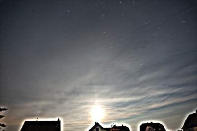 Uhrzeit: 2:36 MESZ, Mondhöhe: 10°