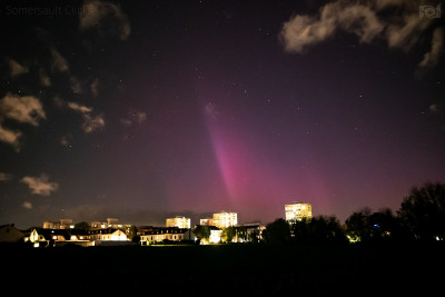 Abb. 3: Steinbach (Taunus), 05.11.2023, 18:38 MEZ; Sony 7S, Belichtungszeit 1/8s bei Blende 1.4, ISO 12800 und 24 mm Brennweite