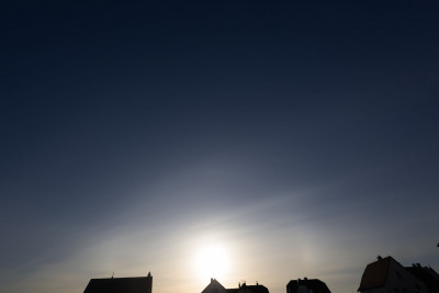 Uhrzeit gegen 15:55 Uhr, Sonnenstand knapp 10°