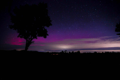 05.05.2024, 23:50 Uhr MESZ, Sittensen 53,3 Grad, Canon 6D, 17mm, 2.8, ISO 1600, 8 Sek, schwach visuelles Polarlicht