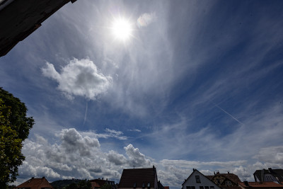 Uhrzeit: 13:45 Uhr, Sonnenstand: 62,3°