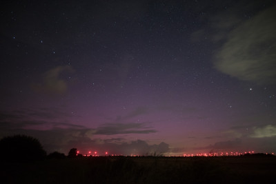 23:07 UTC, Nordermeldorf (Speicherkoog), D750 mit 20 mm Vollformat, Didymfilter, unbearbeitet nur für Forum verkleinert; f/1.4; ISO-1600; 8 Sek, 4000K